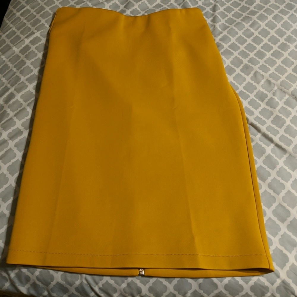 Yellow skirt
